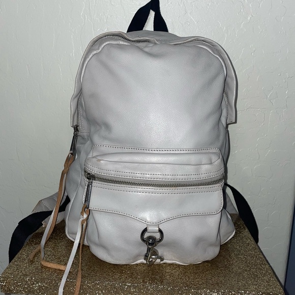 🎉HP🎉Rebecca Minkoff Large MAB 100% Leather Backpack in Light Gray/Silver🩶 - Picture 14 of 15